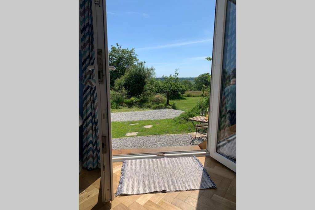 Apartamento Apple Tree Hut Tenby Exterior foto