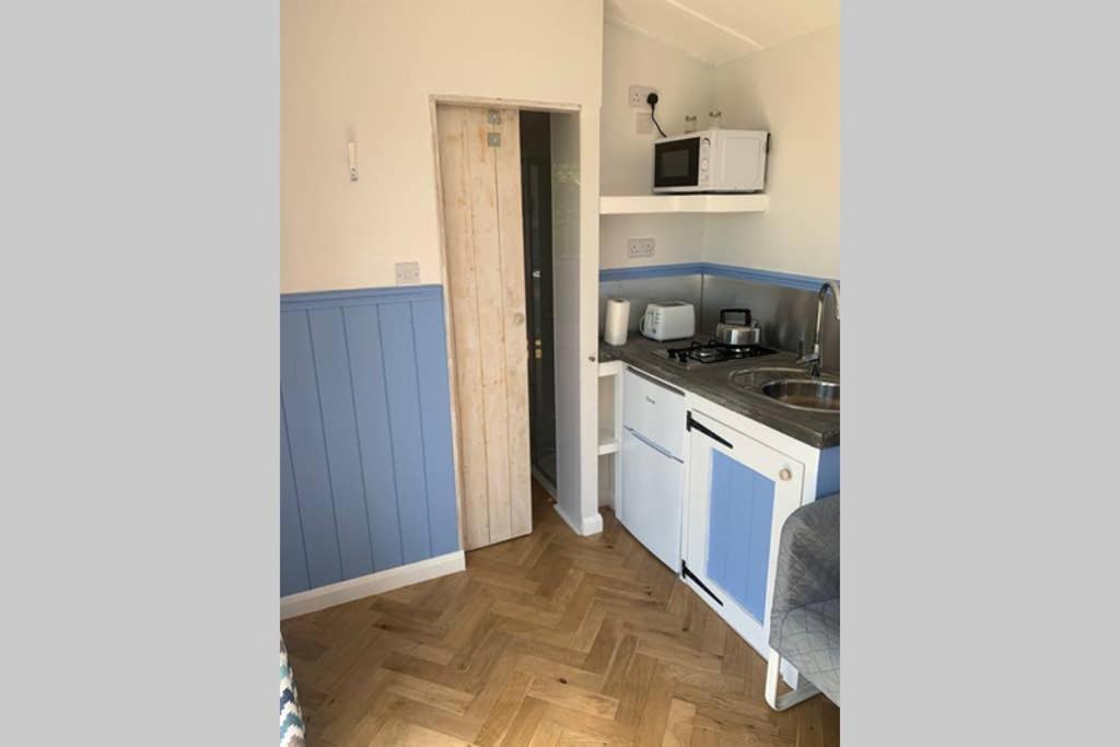 Apartamento Apple Tree Hut Tenby Exterior foto